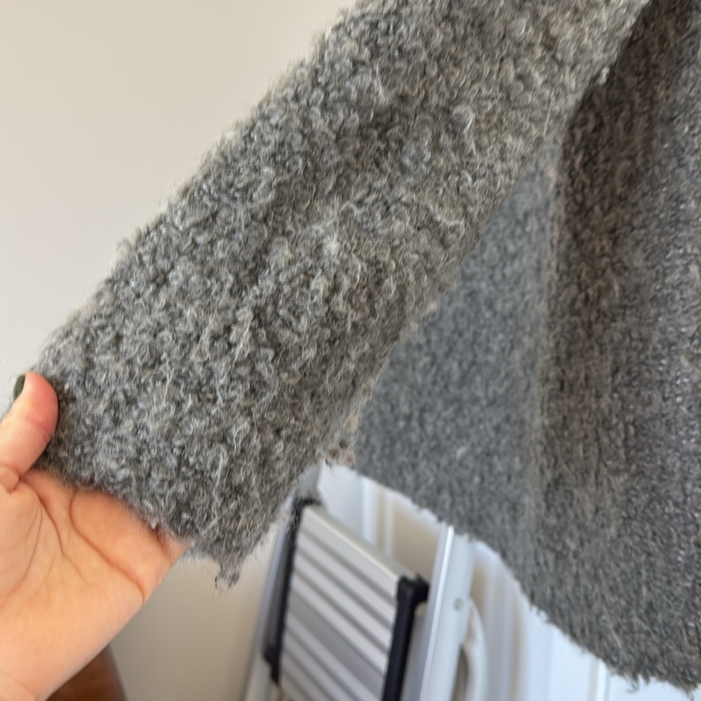 Zara  Cozy Gray Jacket - Picture 7 of 7